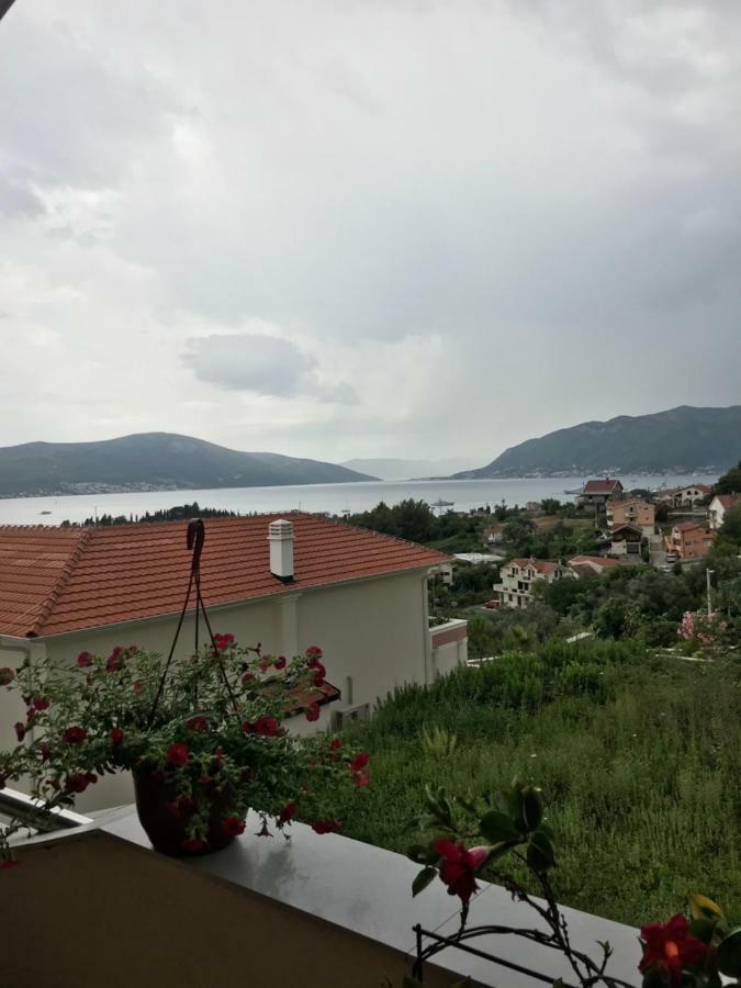 Id Apartments Tivat Exteriör bild
