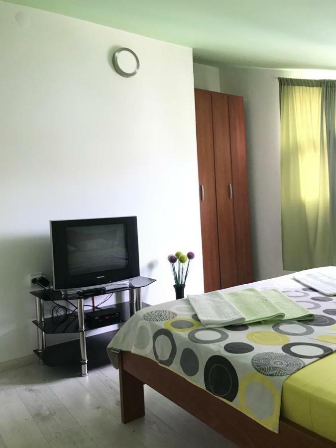 Id Apartments Tivat Exteriör bild