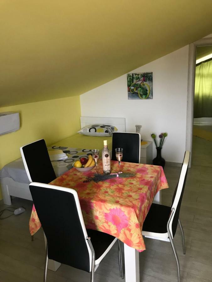 Id Apartments Tivat Exteriör bild